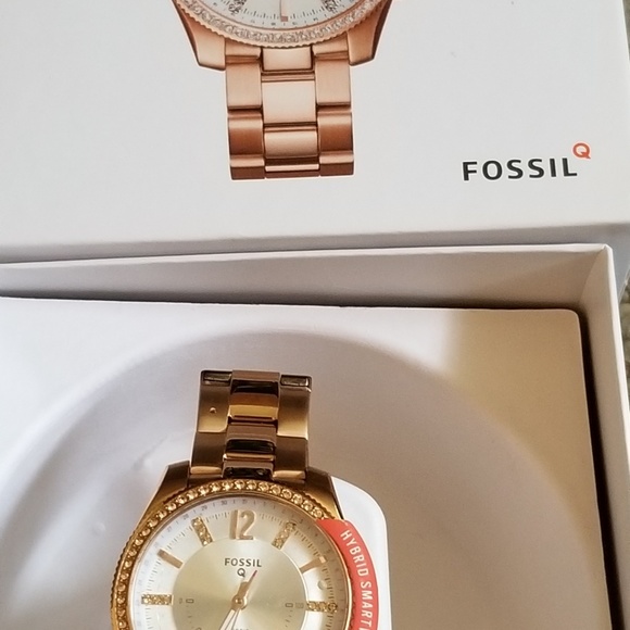 Fossil Smartwatch - Picture 1 of 2